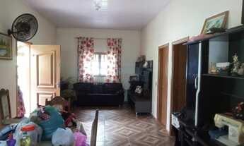 Imagem 5: Chácara para venda possui 120 metros quadrados com 3 quartos, terreno 2 mil metros