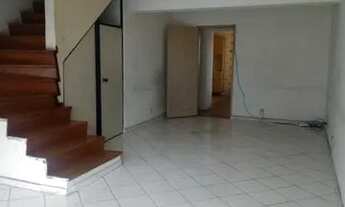 Imagem 2: Sobrado localizado próximo a estação de metro santa cruz