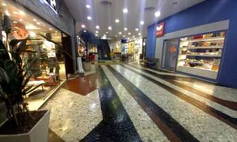 Imagem 2: Loja com 30 m2 no melhor de Ipanema. Banheiro interno próprio, ar condicionado central e a