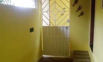 Imagem 2: 2 casas Casa com 1 dormitório