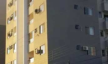 Imagem 2: Lindo e Confortável - Apartamento com 2 dormitórios à venda, 115 m² por R$ 550.000 - Centr