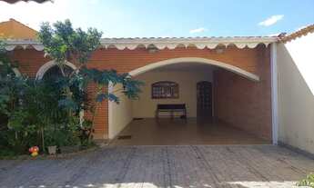 Imagem: Térrea para venda possui 223 metros quadrados