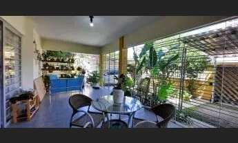 Imagem 3: Casa / Padrão - Madalena - Venda - Residencial