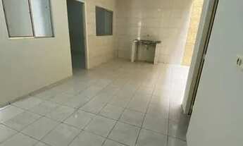 Imagem: ALUGA-SE APT COM 02 QUARTOS E GARAGEM