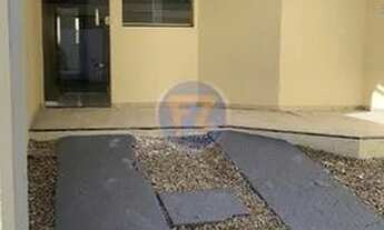 Imagem: CASA À VENDA, COM GARAGEM E SUÍTE