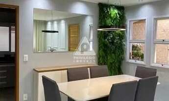 Imagem: Casa em Condomínio à venda, 4 quartos