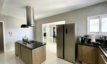 Imagem 2: Casa com 4 dormitórios à venda, 427 m² por R$ 1.980.000,00 - Granja dos Cavaleiros - Macaé