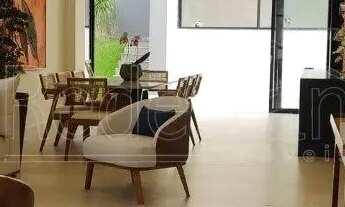 Imagem: Casa de alto padrão no condomínio Alphaville