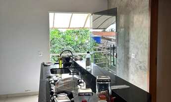 Imagem 3: Aluga-se sobrado com edícula no fundo mobiliado em avenida principal