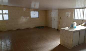 Imagem 5: Casa em Candeias com 350m2 de área total, 1 quadra da praia