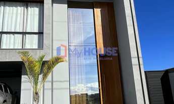 Imagem: Casa de Alto Padrão com 3 suítes e vista