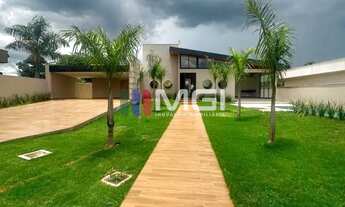 Imagem: Casa térrea no Portal do Sol Green, lotes