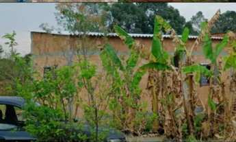 Imagem: Casa pequena em fase de acabamento.Condominio.Ponte