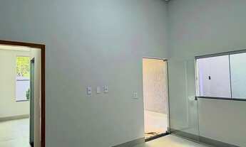 Imagem 4: Casa à Venda no Jardim Canedo com Suíte e Área Gourmet