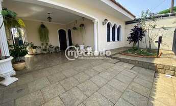 Imagem: Casa à venda 3 Quartos, 2 Suites, 4 Vagas