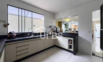 Imagem 7: EXCELENTE SOBRADO JARDIM ATLANTICO, 3 SUITES, PARQUE CASCAVEL!