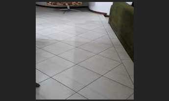 Imagem 5: Casa Térrea para Venda em Londrina, Sabará I, 3 dormitórios, 1 suíte, 3 banheiros, 3 vagas