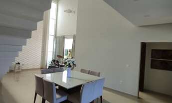 Imagem 6: Casa de condomínio para venda tem 267 metros quadrados com 4 quartos