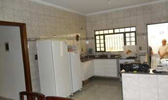 Imagem 6: Casa Residencial com 3 quartos à venda por R$ 650000.00, 220.00 m2 - VILA HERGERT - LIMEIR