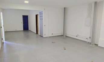 Imagem 7: Galpão, 700 m2, com mezanino, estr. metálica, loja e escritórios, próximo ao largo de Benf