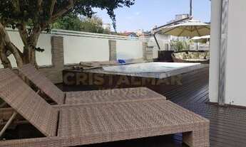 Imagem 3: Belíssima CASA DE 3 DORMITÓRIOS COM PISCINA SPA, À 400 METROS DA PRAIA DE BOMBAS, sendo