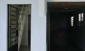 Imagem 2: Casa para venda possui 153 metros quadrados com 2 quartos em Vila São Luís - Duque de Caxi