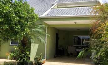 Imagem 3: Casa para venda possui 700 metros quadrados com 3 quartos em Hauer - Curitiba - PR