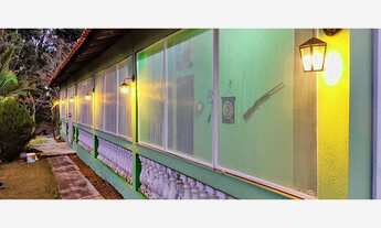 Imagem 4: Chácara para venda, possui 6.300 metros quadrados com 5 quartos