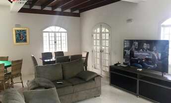 Imagem 4: Casa com 5 dormitórios à venda, 300 m² por R$ 1.800.000,00 - Horto Florestal - Campos do J