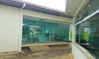 Imagem: Casa de 3600 metros quadrados no bairro