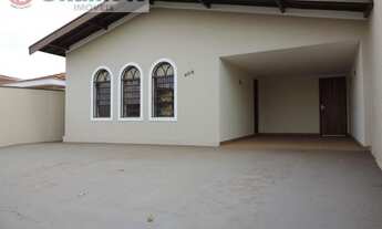 Imagem 2: Casa para Venda em Pirassununga, Vila Brás, 3 dormitórios, 1 banheiro, 1 vaga