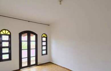 Imagem 2: Sobrado para locação - Rua Eugênio Aronchi, 51 - Jardim do Mar