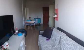 Imagem 3: APARTAMENTO CENTRO DE VISTA ALEGRE COM VARANDÃO, VAGA E DOIS QUARTOS
