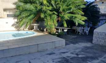 Imagem 2: Excelente casa com piscina na Estrada da Bica com 4 quartos