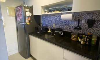 Imagem 2: Apartamento - Candeias - 02 Quartos - Nascente - Reformado - C/ Planejados - Piscina - 01