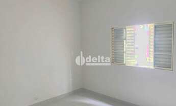 Imagem 5: Casa com 3 dormitórios para alugar, 230 m² por R$ 3.100,00/mês - Umuarama - Uberlândia/MG