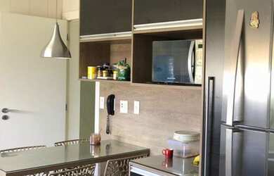 Imagem 7: Lindo Apto no Edifício Campo D'Ourique Sala com pé direito Duplo, mezanino exclusivo