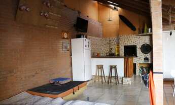 Imagem 5: Casa para venda possui 165 metros quadrados com 4 quartos em Cajuru - Curitiba - PR