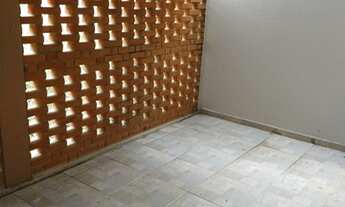 Imagem 7: Apartamento com quintal para venda possui 50 mts quadrados com 2 quartos em Vila Ipê - Cam