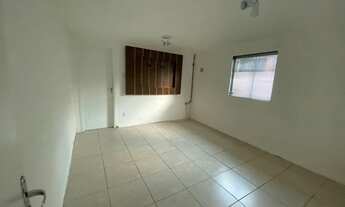 Imagem 2: Casa comercial ou residencial à venda com quatro (04) quartos na Imbiribeira, Recife/PE