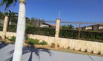 Imagem 3: Casa em condomínio fechado na Lagoa Redonda. À poucos metros da Maestro Lisboa