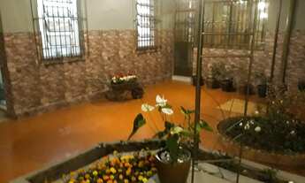 Imagem 2: Casa com 5 dormitórios à venda em Belo Horizonte