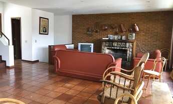 Imagem 2: Linda Casa em Condomínio Vista Indevassável