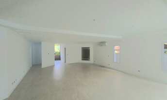 Imagem 2: Casa de condomínio para venda possui 400 metros quadrados com 5 quartos