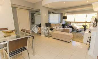 Imagem 4: Apartamento semimobiliado amplo com 2 vagas de garagem em Auxiliadora - Porto Alegre - RS