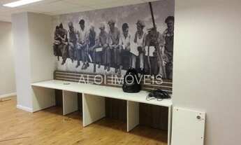 Imagem 6: Excelente sobrado comercial totalmente reformado, entre rua Pinheiros. Av Rebouças duas es