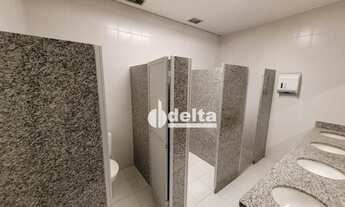 Imagem 16: Loja para alugar, 530 m² por R$ 25.000,00/mês - Aparecida - Uberlândia/MG