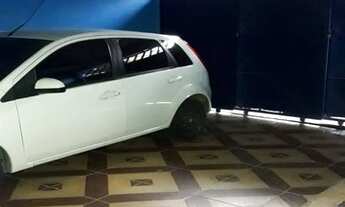 Imagem: Eduardo. CASA, EM SÃO PAULO NA ZONA SUL