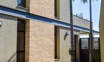 Imagem 7: Casa de 274 metros quadrados no bairro Alphaville com 3 quartos