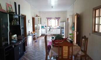 Imagem 6: Chácara para venda possui 120 metros quadrados com 3 quartos, terreno 2 mil metros